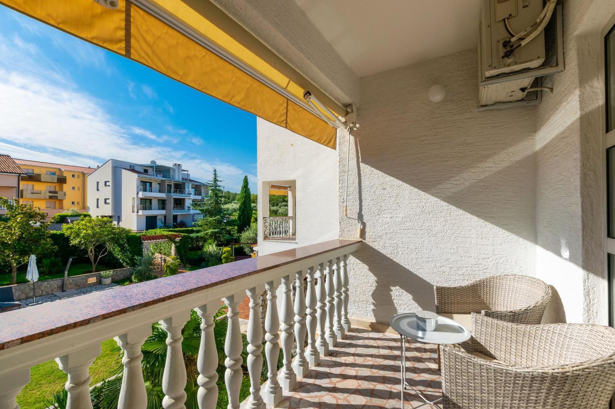 Apartments Sinisa Malinska Eksteriør billede
